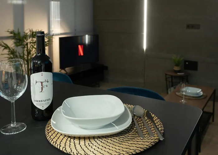 Appartement La Naval Hr *